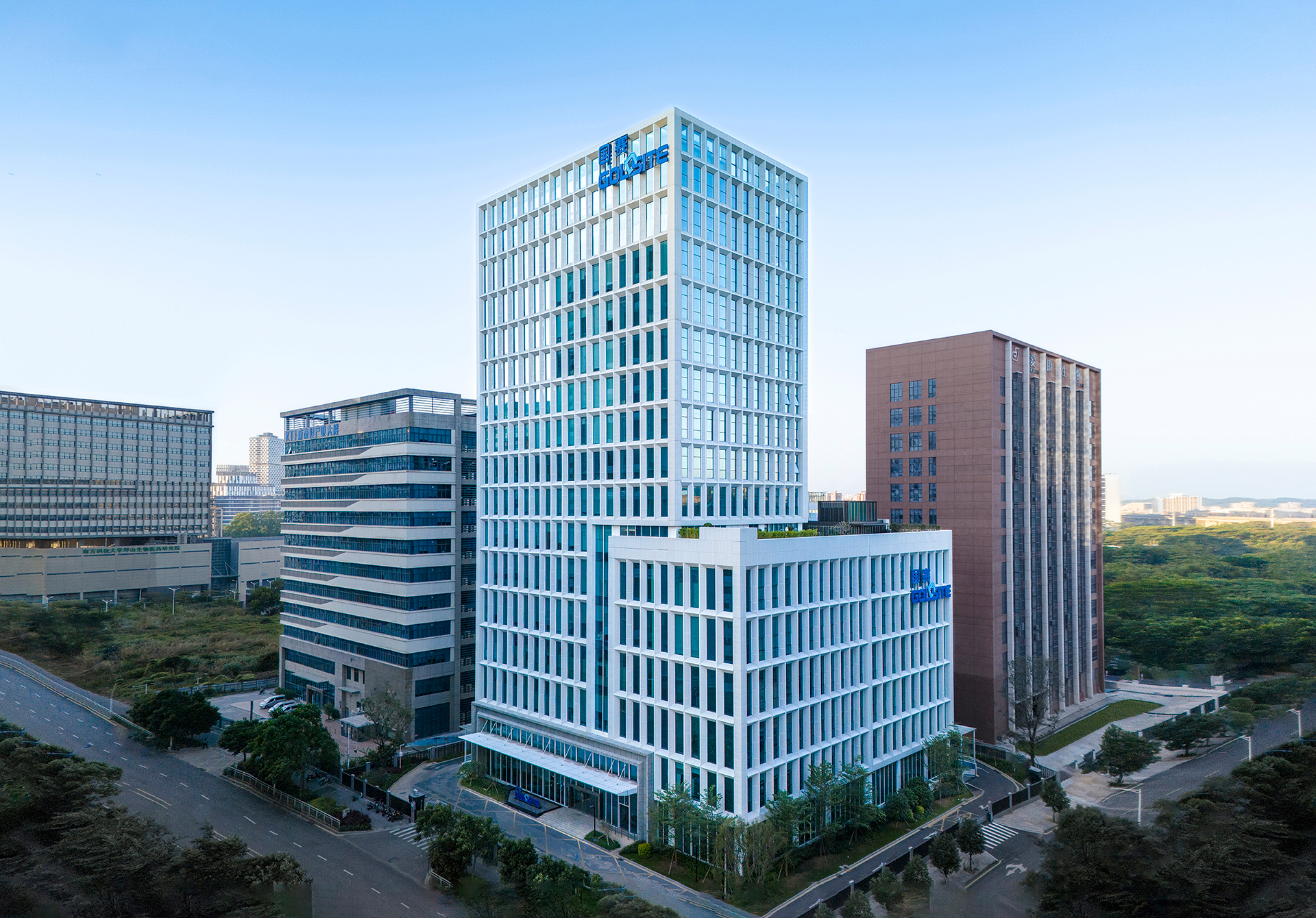 ~!phoenix_varIMG30!~